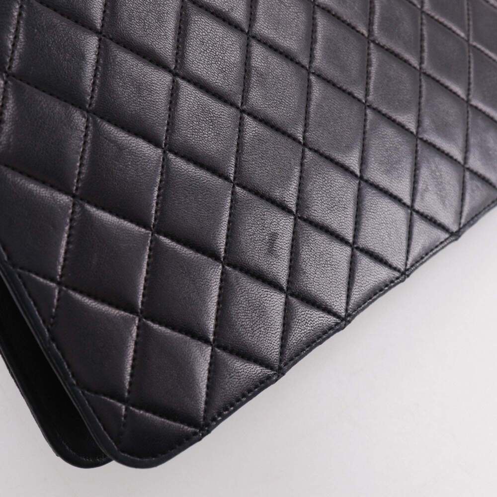 CHANEL Black Lambskin Leather Shoulder Bag - Picture 12 of 16